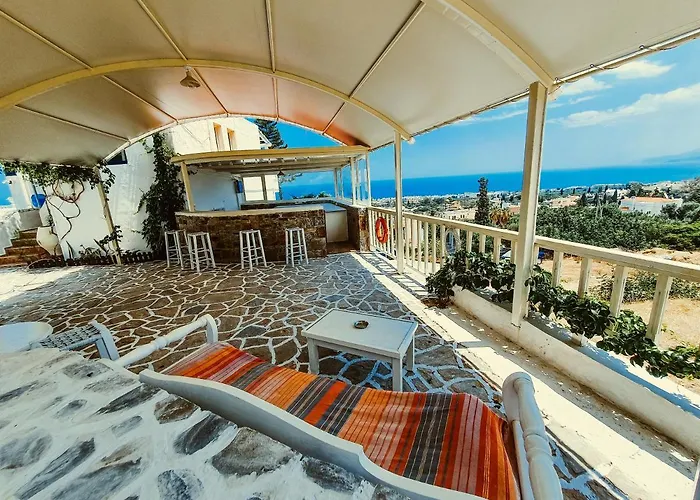 Spacious In Creta For 3 People, With Ac, Swimming Pool And Nature Gasthuis Chersonissos