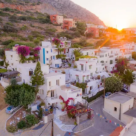 Pensiune Spacious In Creta For 3 People, With Ac, Swimming Pool And Nature