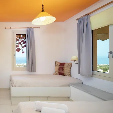 Spacious In Creta For 3 People, With Ac, Swimming Pool And Nature خيرسونِسوس