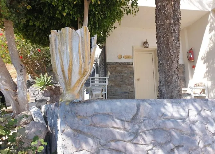 Spacious In Creta For 3 People, With Ac, Swimming Pool And Nature Guest house 3*