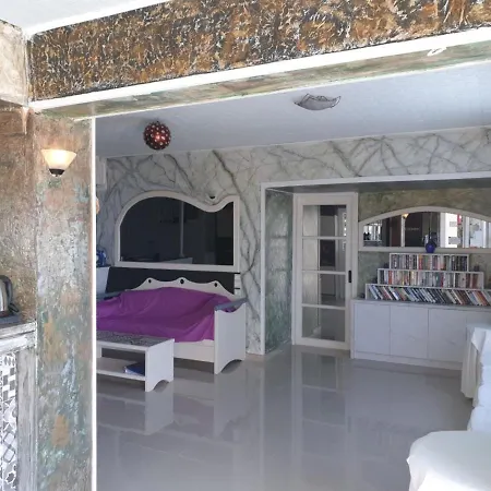 In - Spacious In Creta For 3 People, With Ac, Swimming Pool And Nature Affittacamere *